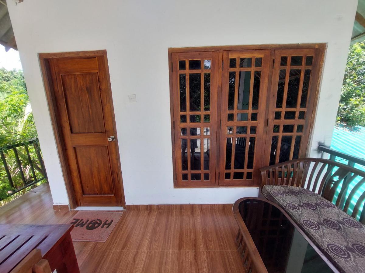 Habarana Dulwan Guest House Exterior photo