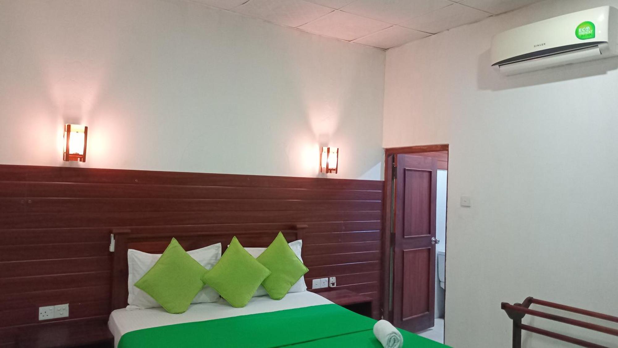 Habarana Dulwan Guest House Exterior photo