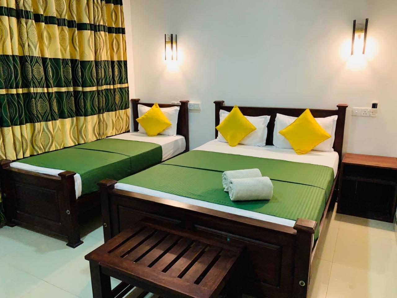 Habarana Dulwan Guest House Room photo